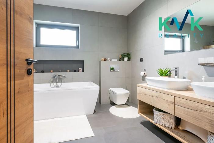 Prodej rodinného domu, Hájek, 228 m2