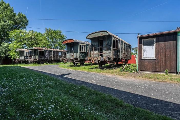 Prodej komerční nemovitosti, Přítluky, 2507 m2