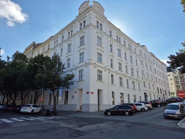 Pronájem kanceláře, Praha - Žižkov, Žerotínova, 48 m2