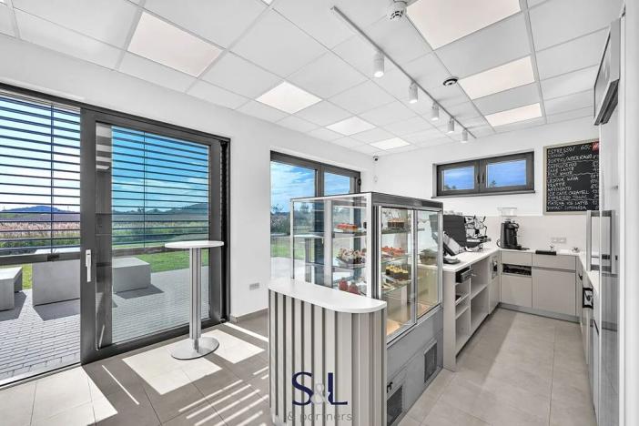 Prodej obchodního prostoru, Doksy, 88 m2