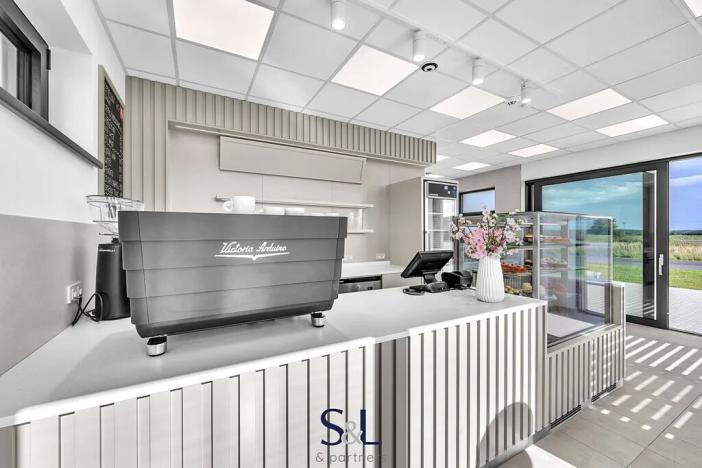 Prodej obchodního prostoru, Doksy, 88 m2