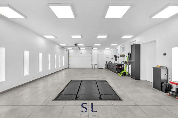 Prodej obchodního prostoru, Nový Bor, Česká, 325 m2