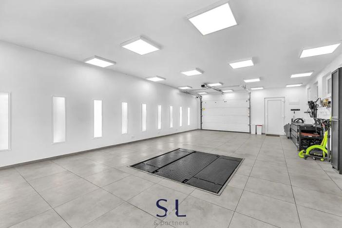 Prodej obchodního prostoru, Nový Bor, Česká, 325 m2