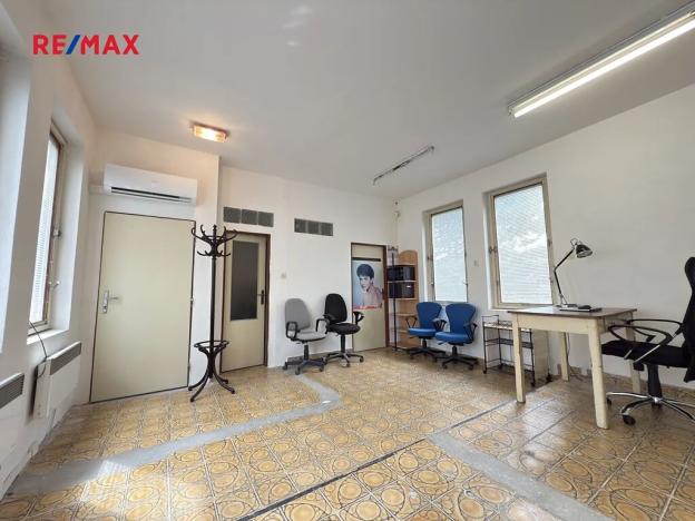 Pronájem obchodního prostoru, Horní Bříza, Sídlištní, 145 m2