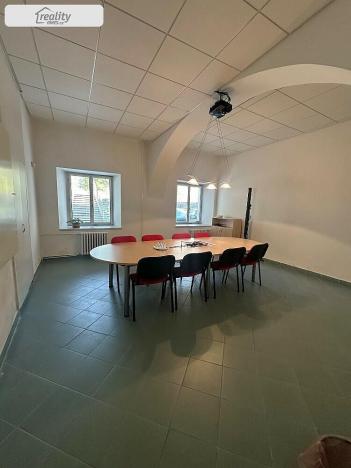 Pronájem kanceláře, Blansko, Gellhornova, 541 m2