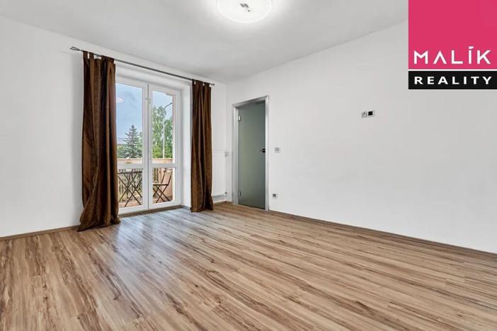 Prodej atypického bytu, Ostrov, Hlavní třída, 141 m2