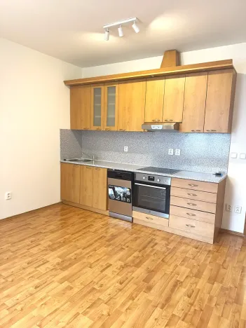 Pronájem bytu 2+kk, Praha - Strašnice, Janýrova, 55 m2