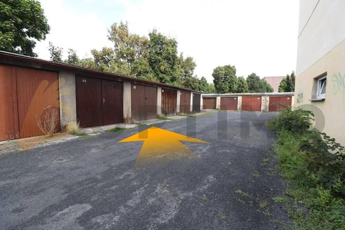 Prodej garáže, Praha - Letňany, Rokycanská, 16 m2
