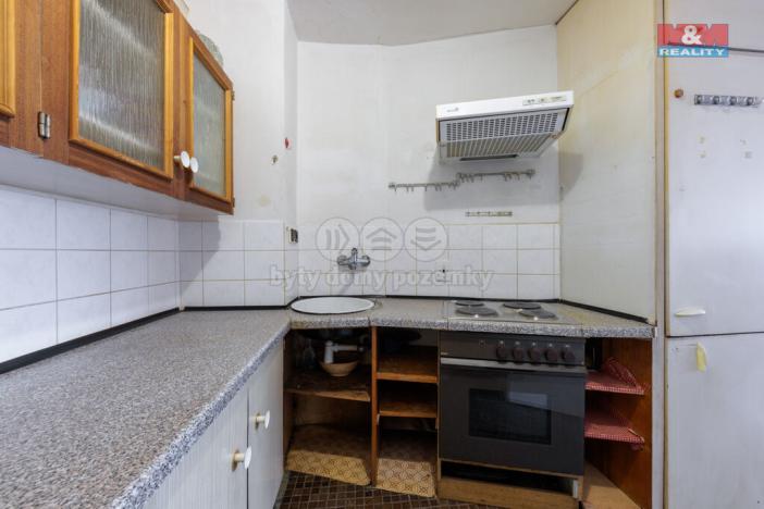 Prodej bytu 2+1, Teplice, Alejní, 46 m2