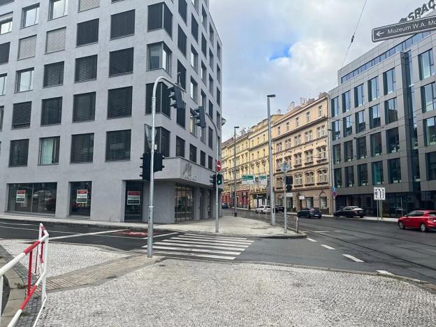 Pronájem bytu 2+kk, Praha - Smíchov, Plzeňská, 40 m2