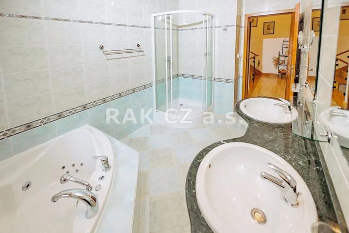 Prodej rodinného domu, Praha - Záběhlice, Ke skalkám, 250 m2