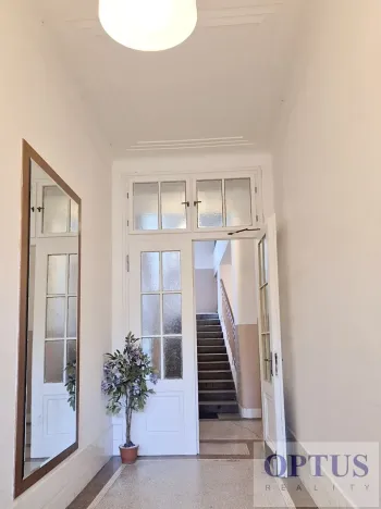 Pronájem bytu 2+1, Praha - Hradčany, Na valech, 78 m2