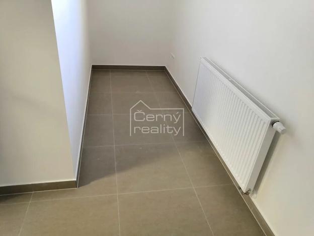 Pronájem obchodního prostoru, Pardubice, Na Spravedlnosti, 117 m2