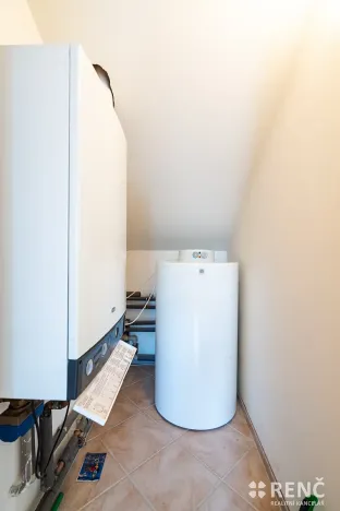 Prodej rodinného domu, Podolí, 216 m2