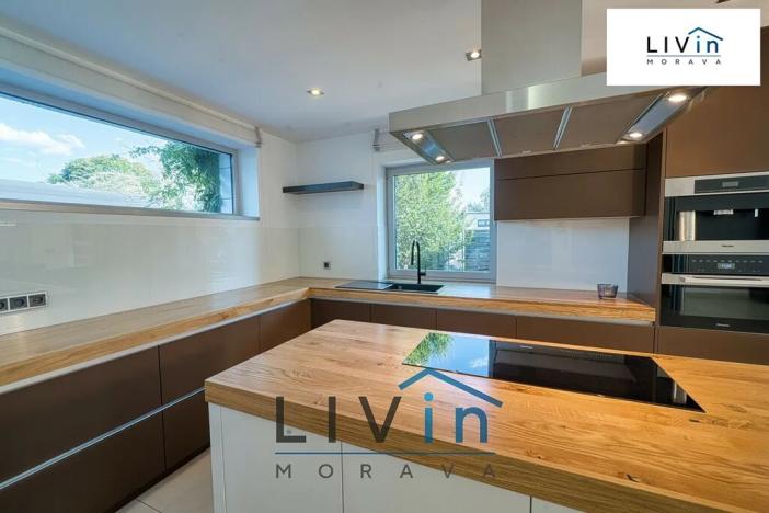 Prodej rodinného domu, Šternberk, Vinný vrch, 300 m2