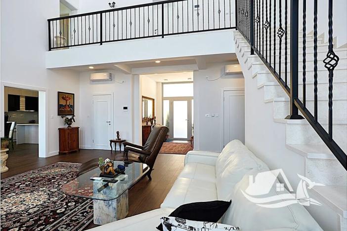 Prodej vily, Kumbor, Černá Hora, 320 m2