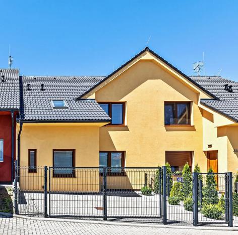 Prodej rodinného domu, Světice, Na Žlábku, 162 m2