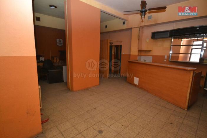 Prodej obchodního prostoru, Liberec - Liberec VI-Rochlice, nám. Poštovní, 127 m2