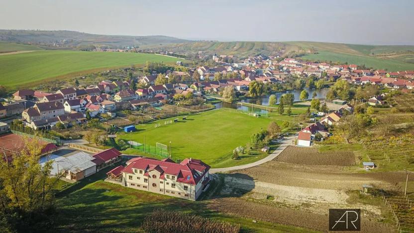 Prodej ubytování, Hovorany, 885 m2