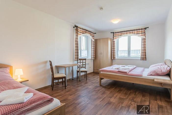 Prodej ubytování, Hovorany, 885 m2