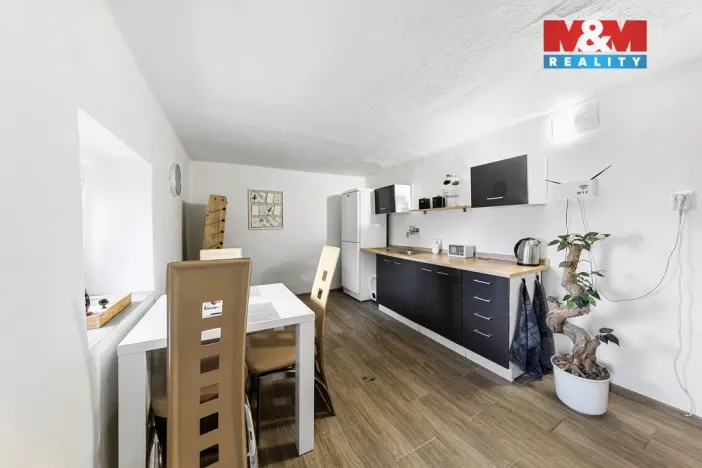 Prodej rodinného domu, Ústí nad Labem - Střekov, Jeseninova, 275 m2