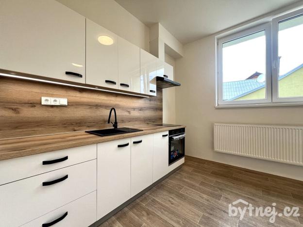 Pronájem bytu 2+kk, Olomouc - Hodolany, Rejskova, 35 m2