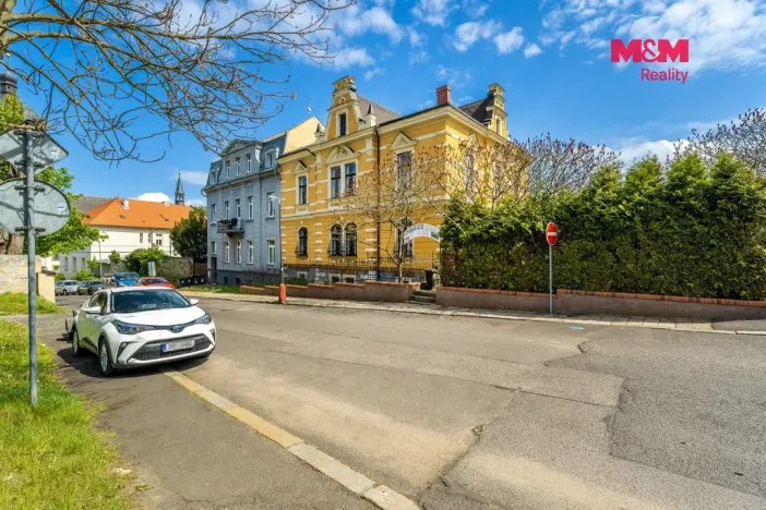 Prodej rodinného domu, Česká Kamenice, Lipová, 1225 m2