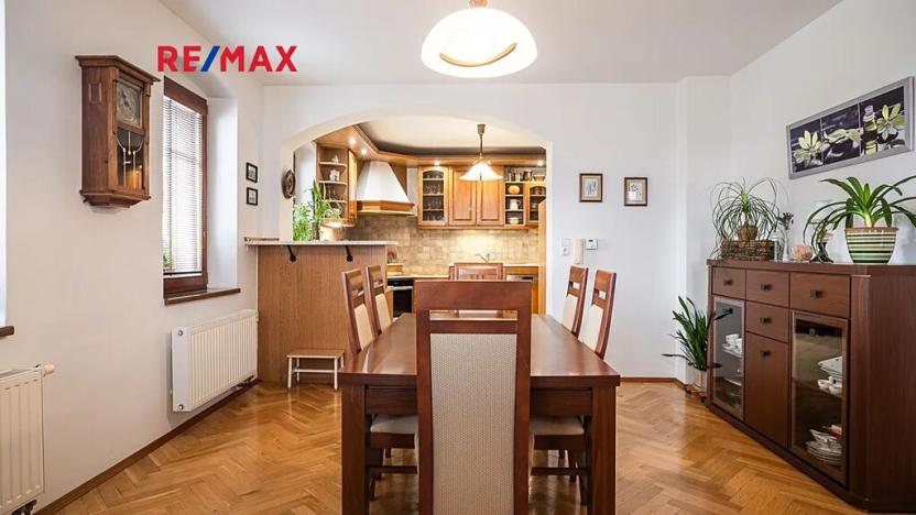 Prodej rodinného domu, Cvikov, Komenského, 298 m2