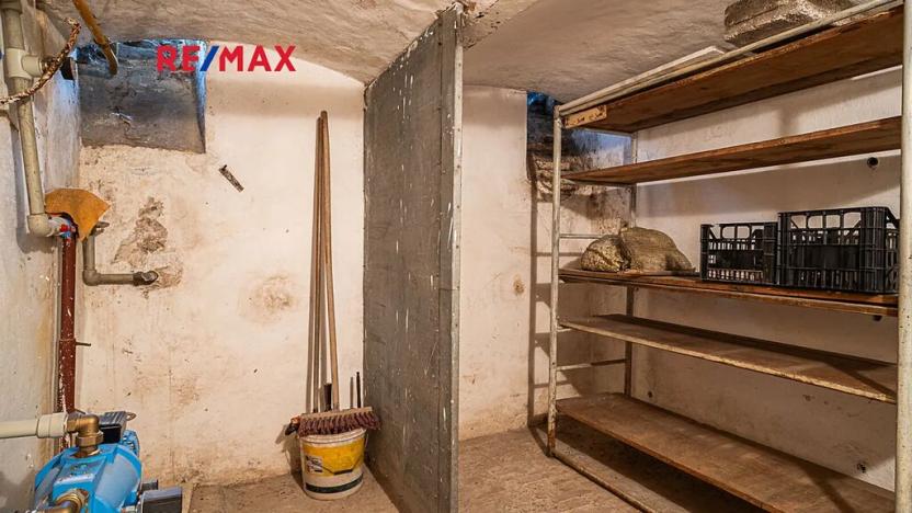 Prodej rodinného domu, Cvikov, Komenského, 298 m2