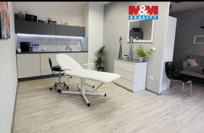 Pronájem obchodního prostoru, Náchod, Raisova, 33 m2
