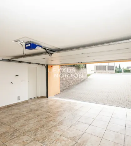 Pronájem vily, Průhonice, Pod Valem II., 400 m2