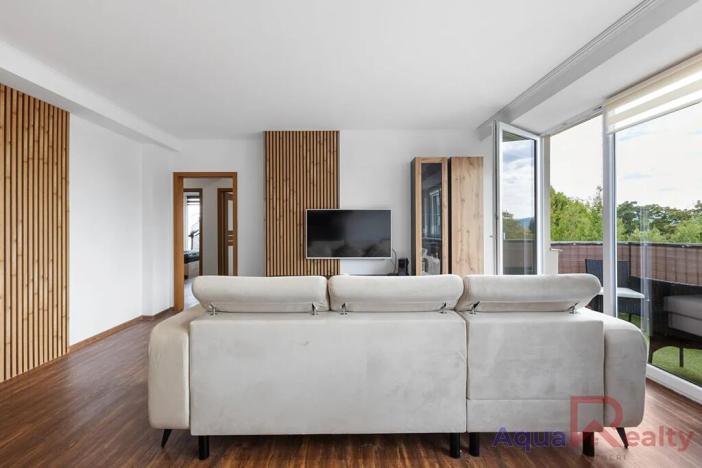 Prodej bytu 4+kk, Karlovy Vary, Dubová, 99 m2