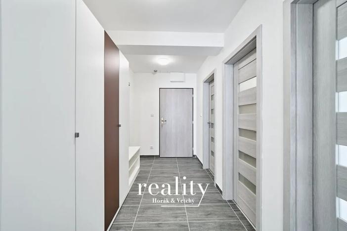 Prodej bytu 2+kk, Dešná, 49 m2