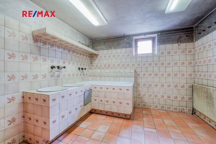 Prodej rodinného domu, Vrčeň, 437 m2