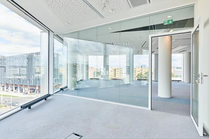 Pronájem kanceláře, Praha - Holešovice, Plynární, 152 m2