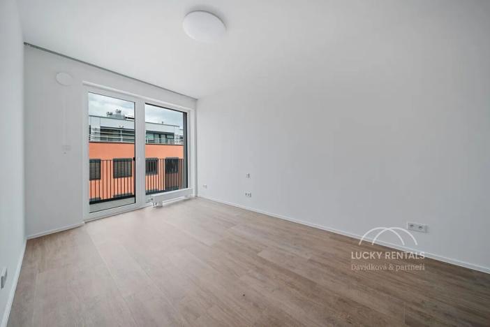 Pronájem bytu 1+kk, Praha - Chodov, Líbalova, 32 m2