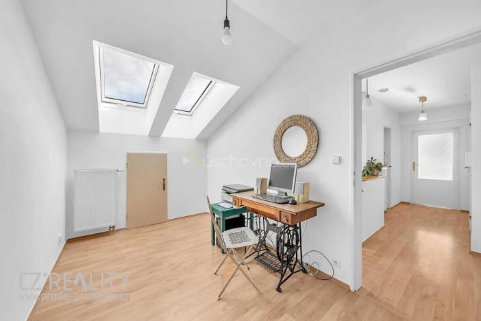 Prodej bytu 4+kk, Praha - Zbraslav, Jaromíra Vejvody, 149 m2