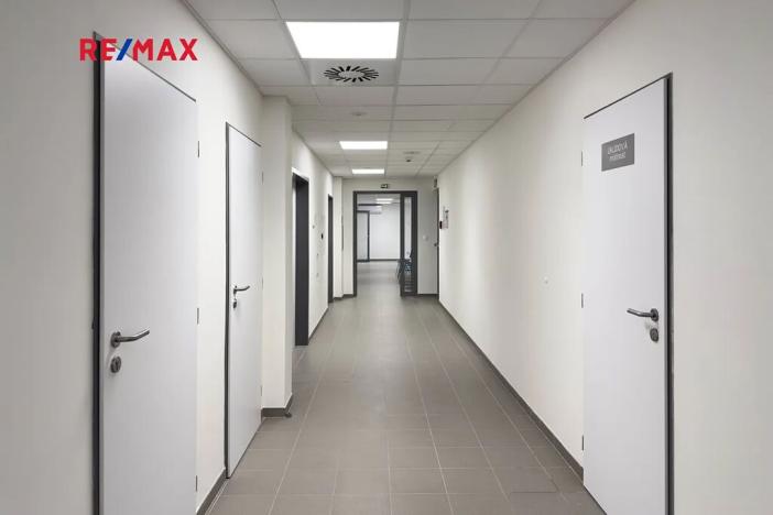 Pronájem ordinace, Milovice, Spojovací, 41 m2