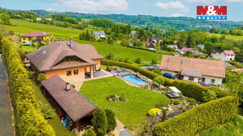 Prodej rodinného domu, Chuchelna, 290 m2