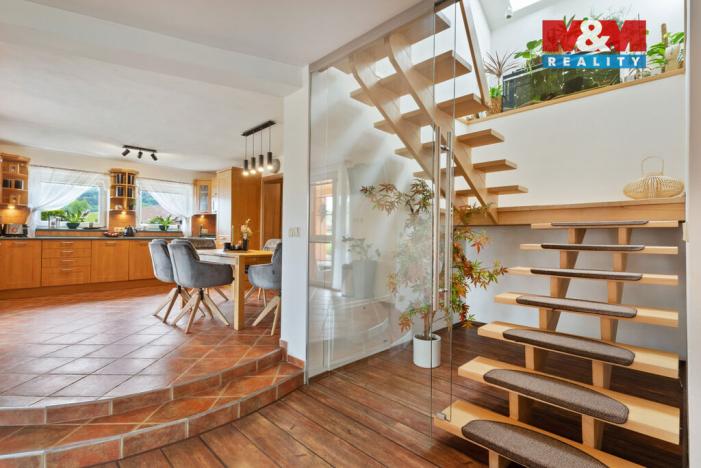 Prodej rodinného domu, Chuchelna, 290 m2