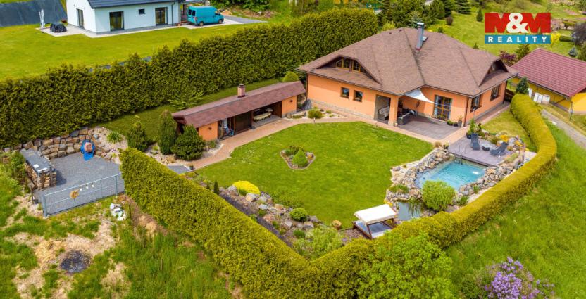 Prodej rodinného domu, Chuchelna, 290 m2