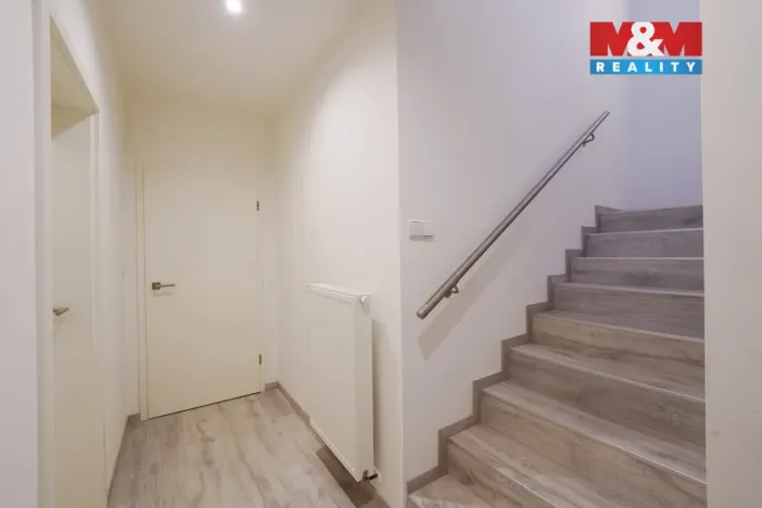 Prodej rodinného domu, Plzeň - Radobyčice, Řadová, 139 m2