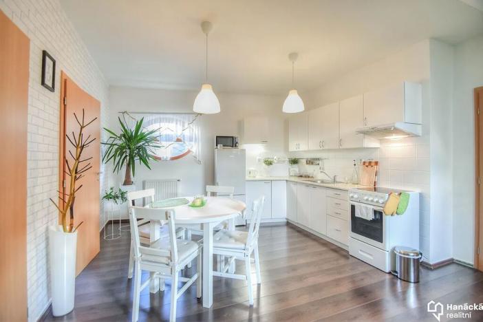 Prodej činžovního domu, Olomouc, Dolní náměstí, 1450 m2