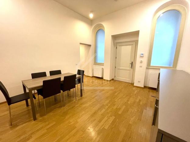 Pronájem bytu 2+1, Praha - Karlín, Sokolovská, 75 m2