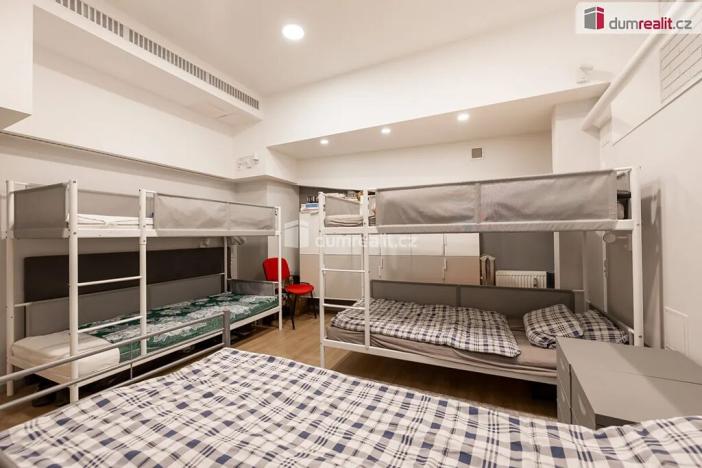 Prodej bytu 2+kk, Praha - Košíře, Zahradníčkova, 54 m2