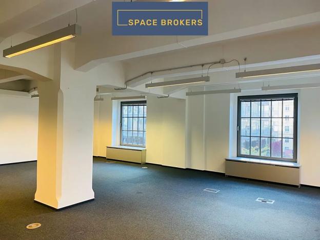 Pronájem kanceláře, Praha - Holešovice, Jankovcova, 295 m2