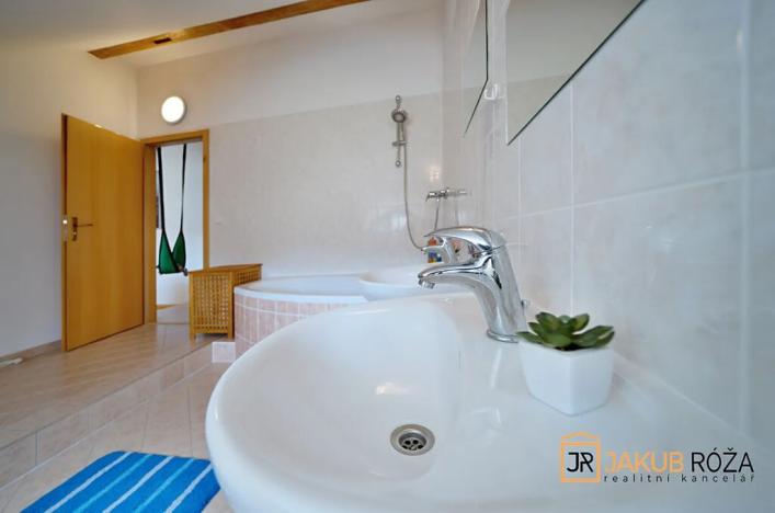 Prodej komerčního pozemku, Heřmánkovice, 40632 m2