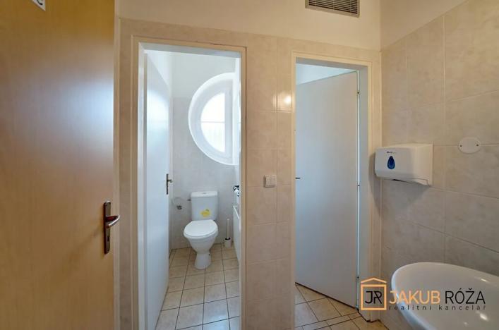 Prodej komerčního pozemku, Heřmánkovice, 40632 m2