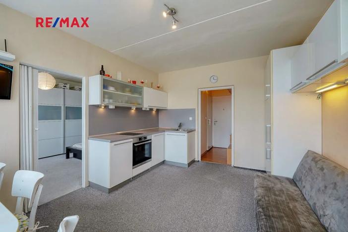 Pronájem bytu 1+1, Plzeň, Vejprnická, 36 m2