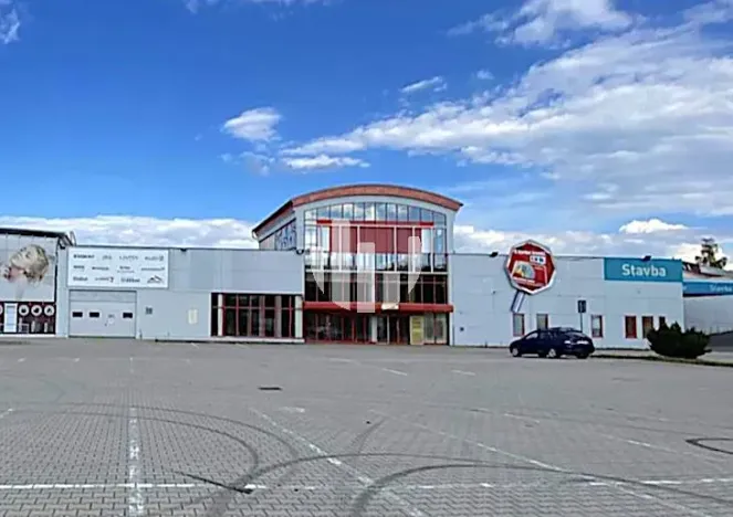 Pronájem obchodního prostoru, Liberec, Doubská, 2750 m2